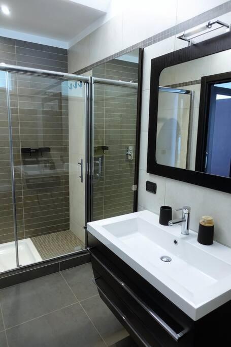 Bari 68 - Comfort Moderno & Fascino Antico Exterior foto